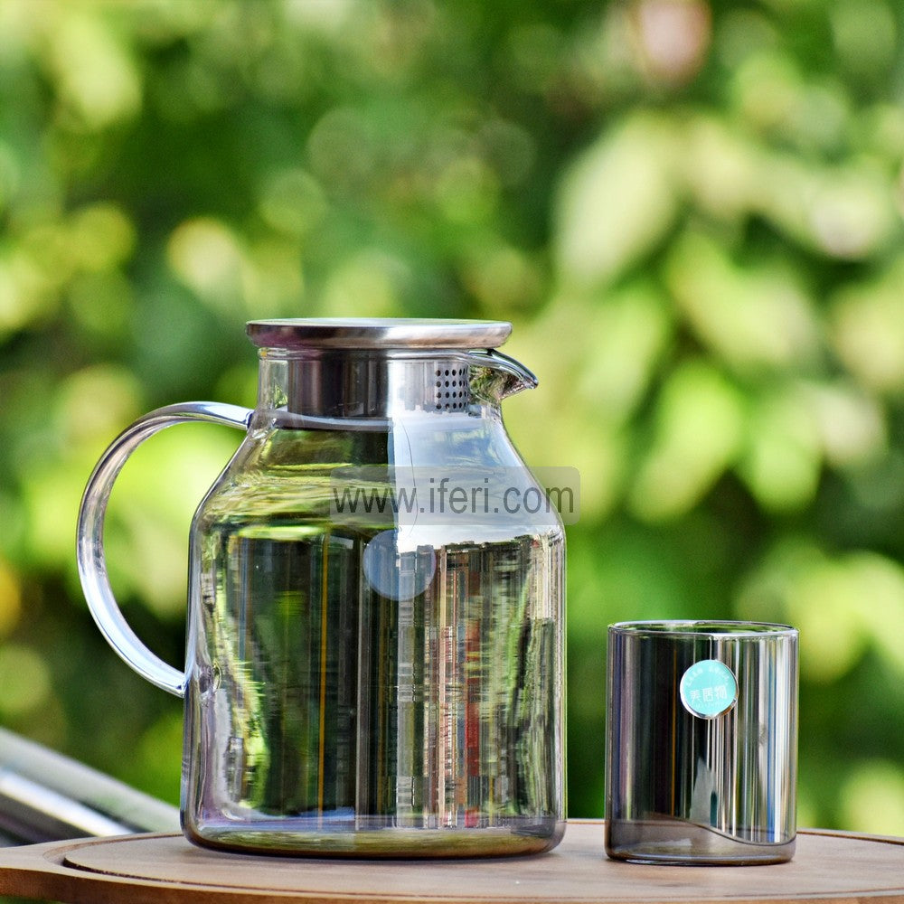 1800ml Glass Water Jug Pitcher Juice Bottle with Plastic Lid - China Water  Bottle and Water Pitcher price