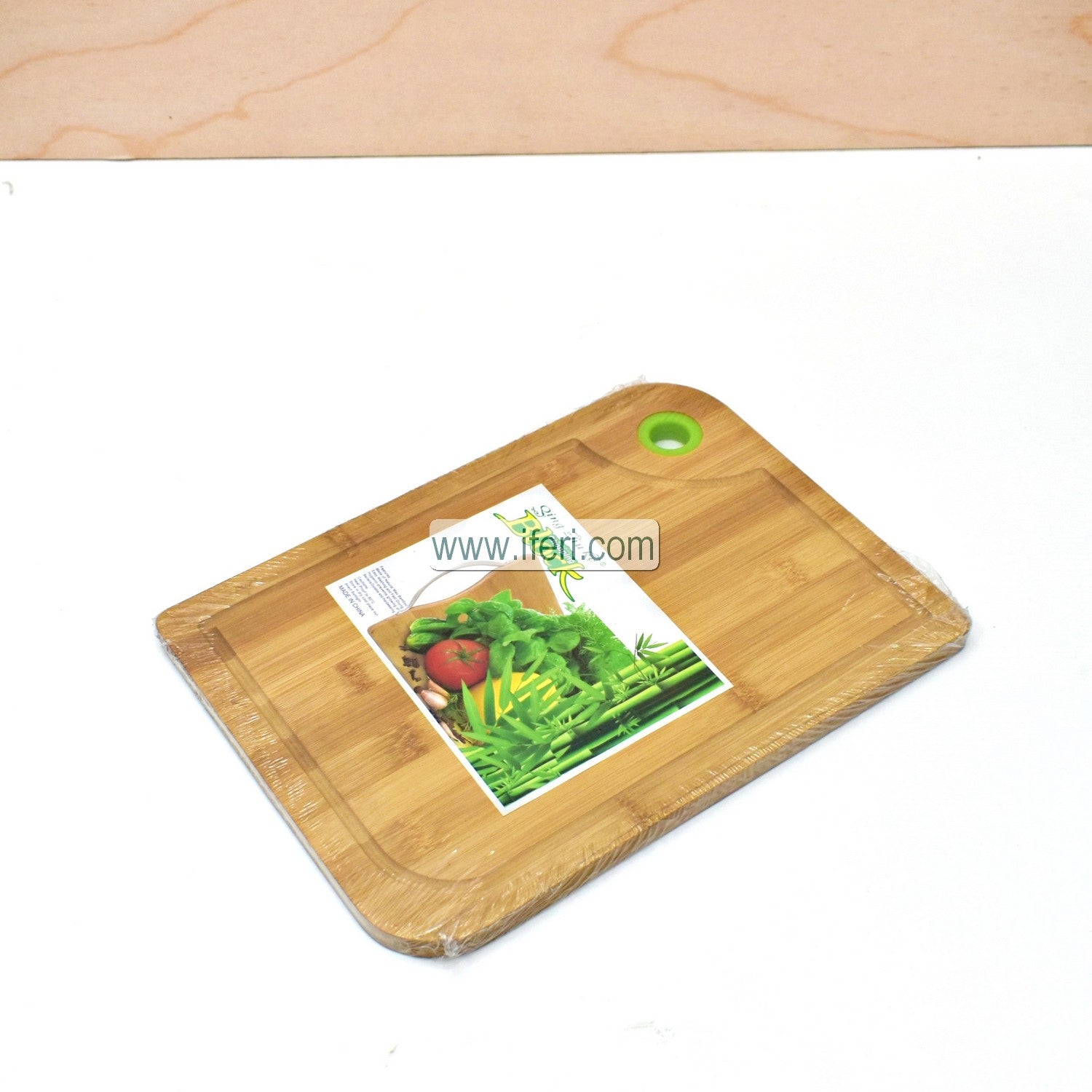 High Quality Bamboo Bread Cutting Board with Wooden Bread Serving Tray -  China Kitchenware and Slicer Guide price